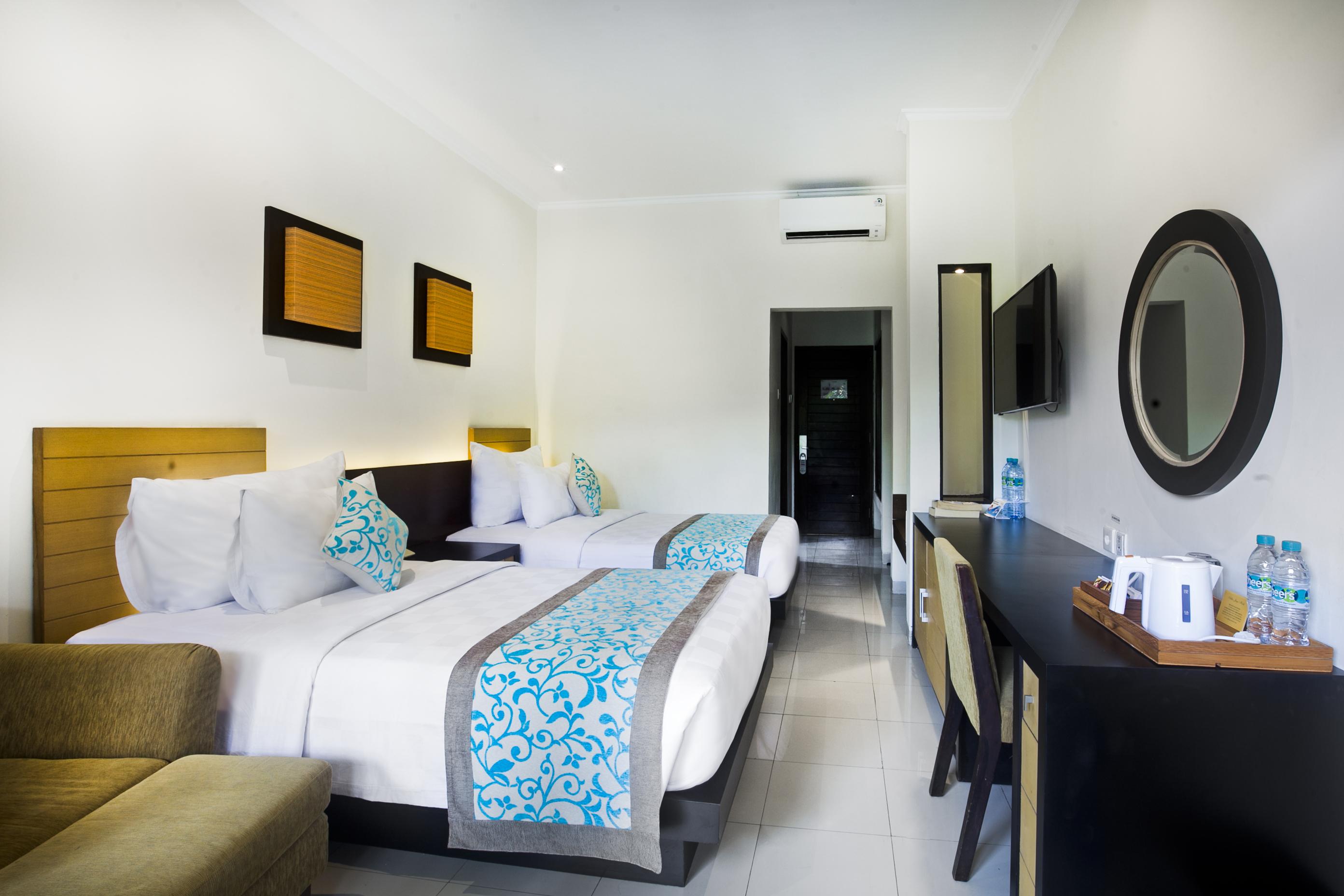 Adhi Jaya Hotel Kuta  Exterior photo