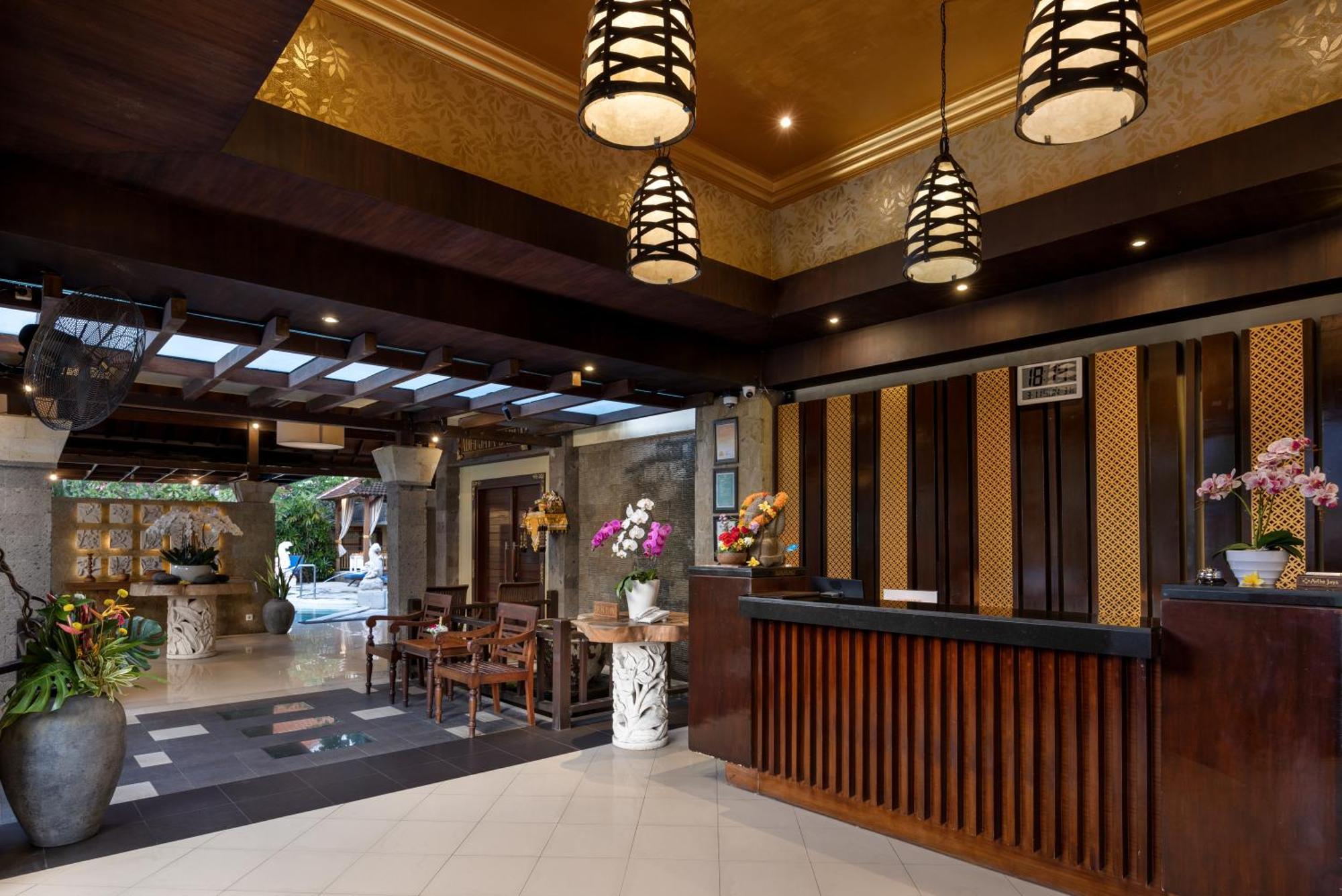Adhi Jaya Hotel Kuta  Exterior photo