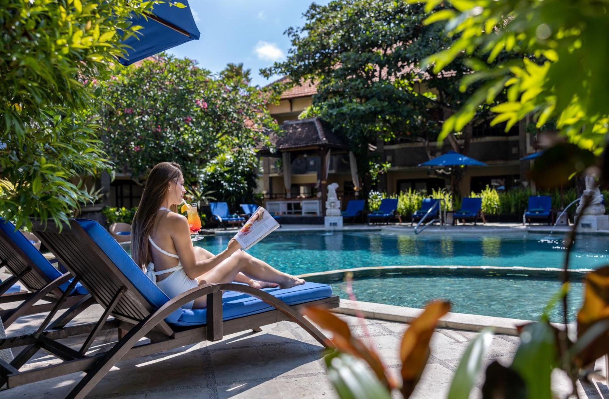 Adhi Jaya Hotel Kuta  Exterior photo