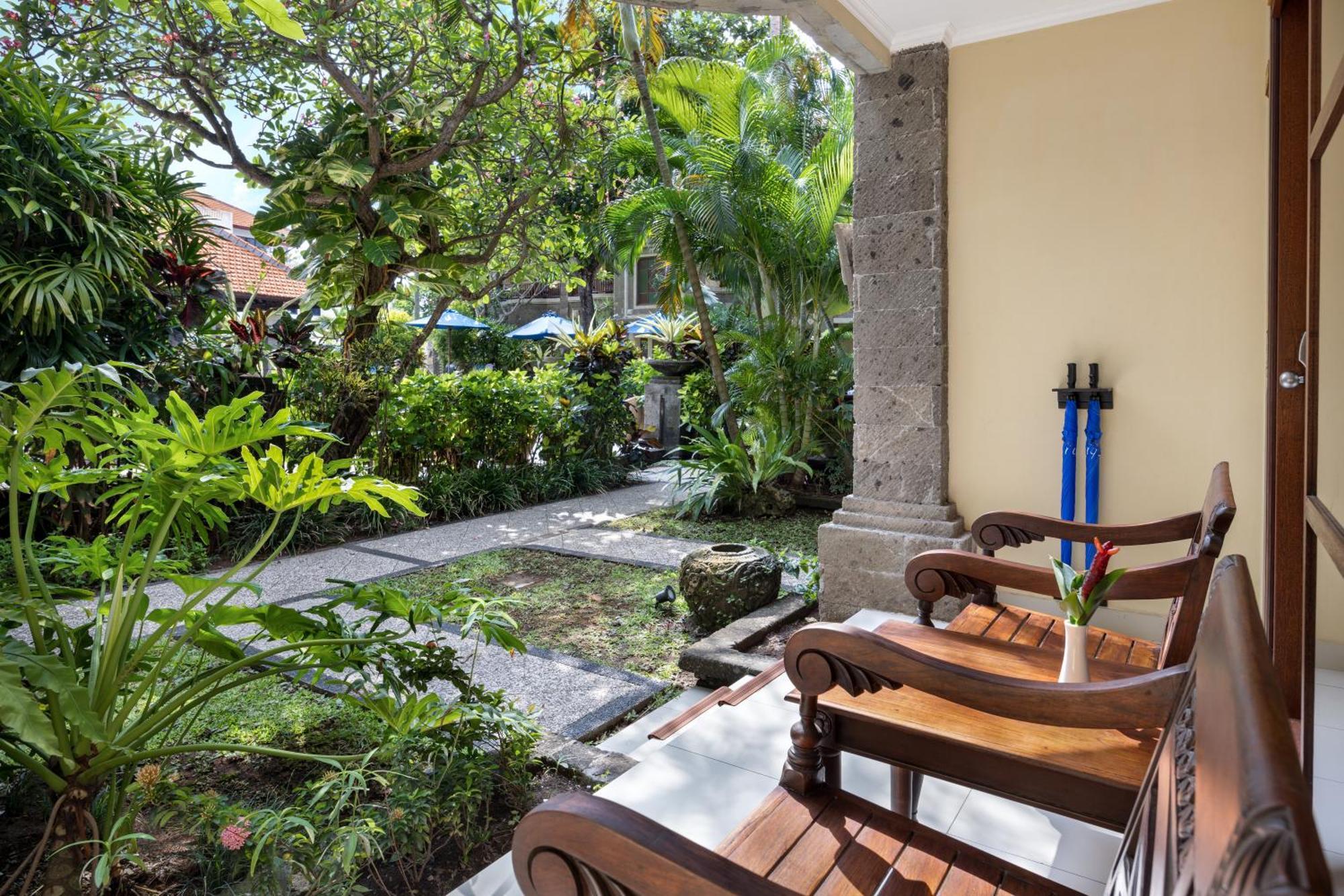 Adhi Jaya Hotel Kuta  Exterior photo